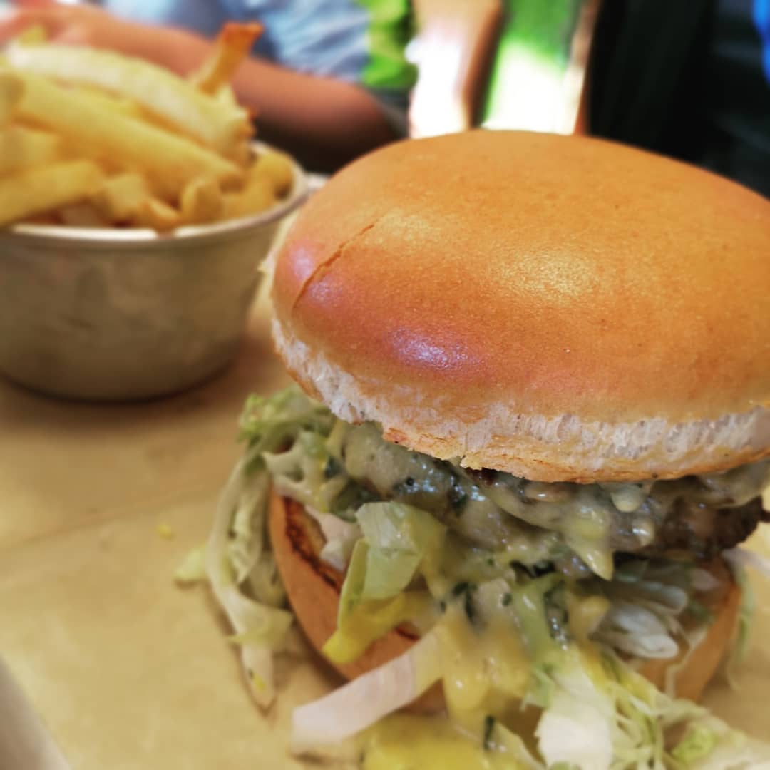 Sarah67891115's tweet image. Lovely lunch @macandwild_FOS #macandcheese #venisonburger @VisitScotland #fallsofshin
