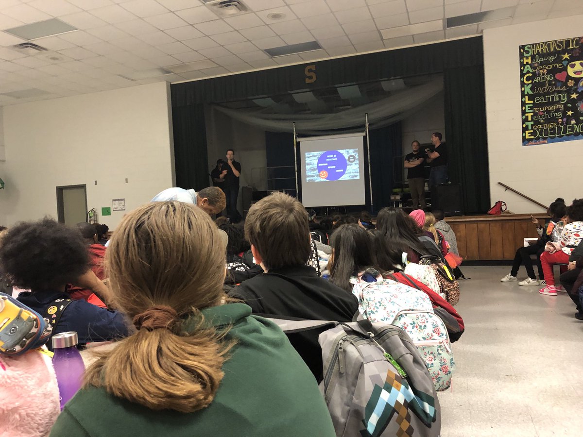 Shacklette Sharks are not bullies!! Thanks ⁦<a href="/dangerrun/">Most Fun Adventures</a>⁩ for an awesome bullying program!! ⁦<a href="/JCPSKY/">JCPS</a>⁩