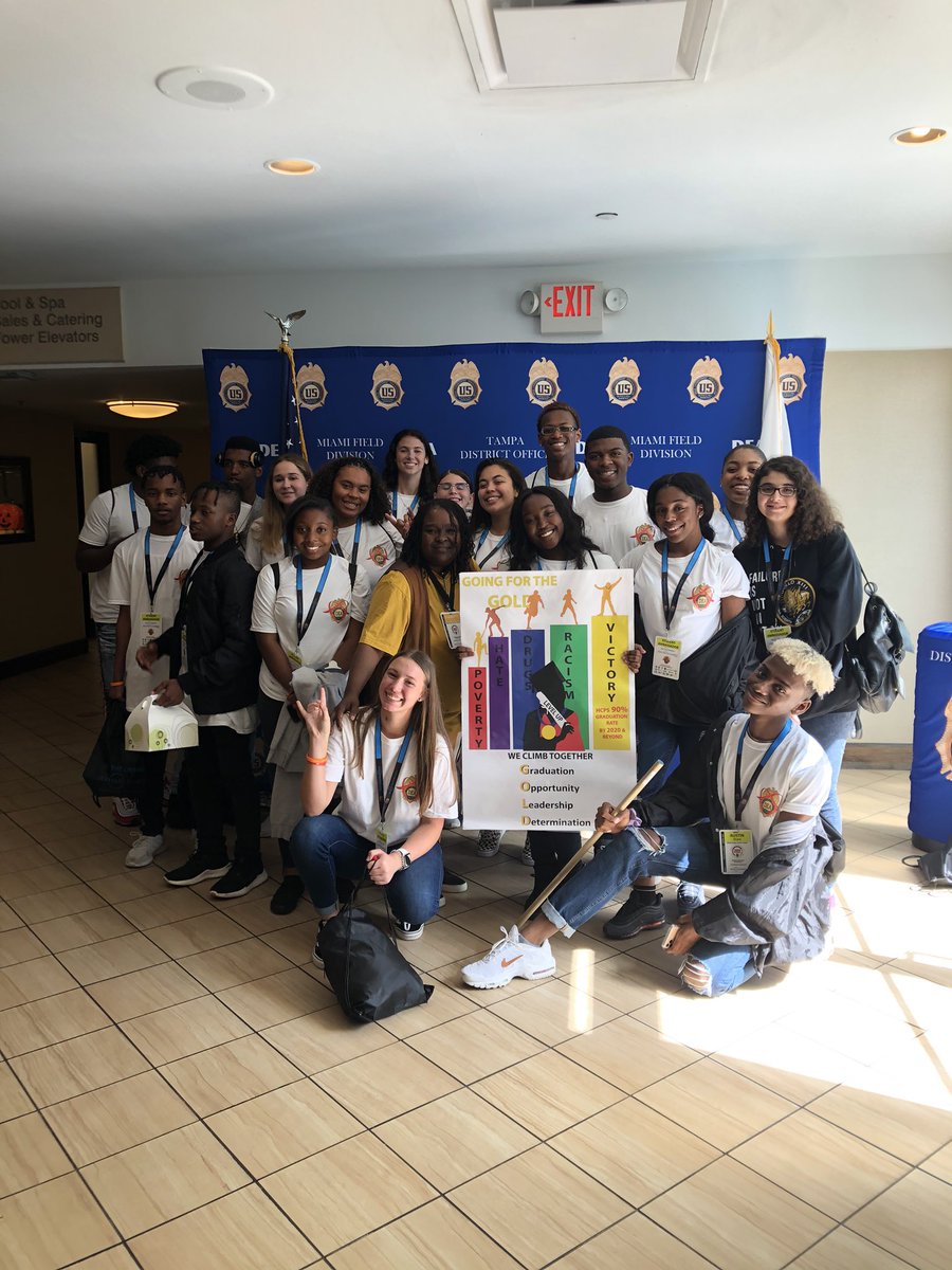 HCPS_GEARUP's tweet photo. Students from @EastBayHS  and @SpotoSpartans  proudly showed their leadership skills as Student Ambassadors for the #DEA360YouthSUMMIT #G4G #HCPS20x20 https://t.co/e74ve7lp2E
