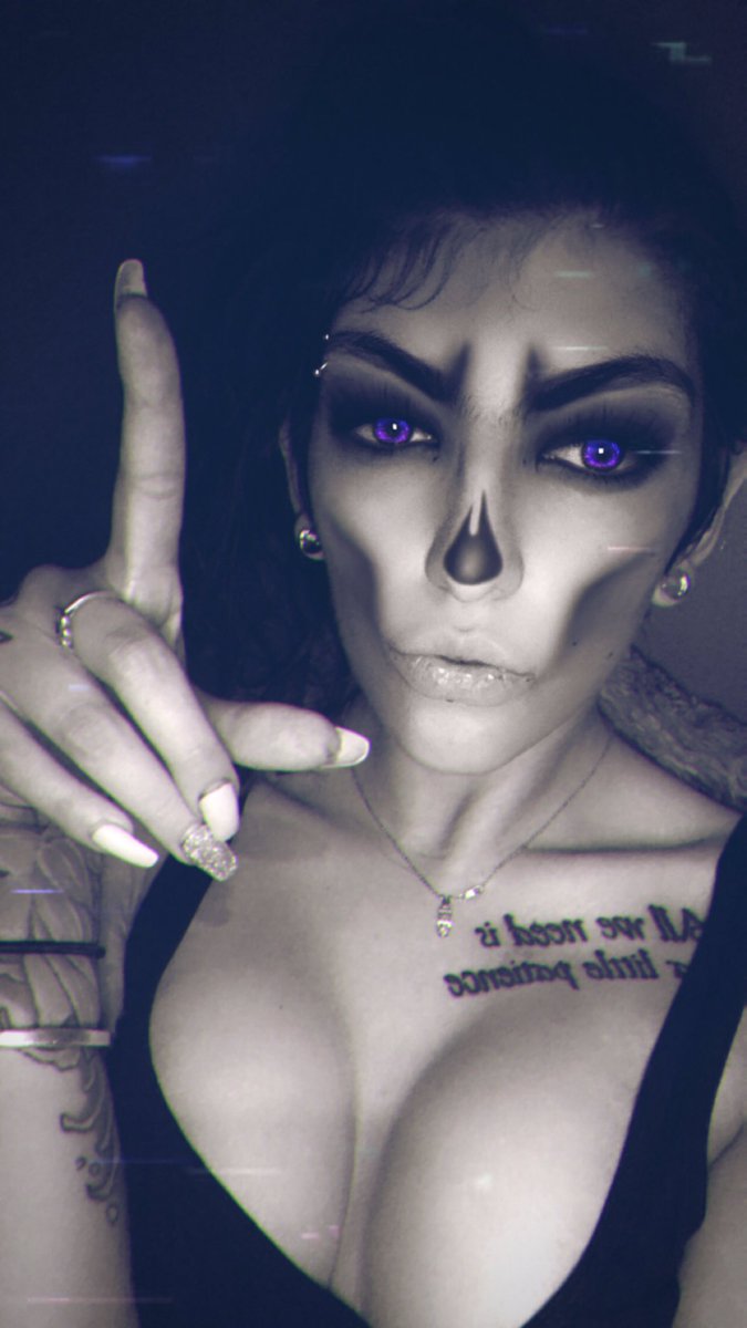bently_sara's tweet photo. Girls go to college, to get more knowledge; boys go to Jupiter, to get more stupider😜
Im a #brat for life
#findom #loserlife #findombrat #bodyworship #boobs #paypig #findomgoon #goon #cuckold #betacuck #alphacouple @rt_feet @rtfemdom1 @loneleyguy69xxx @rt_virgin @FoxyPromos https://t.co/ouutHuScOM