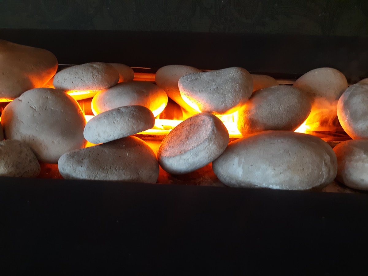 FriscoHotel's tweet photo. It's cold outside so stop in and get warm by the fireplace with a speciality cocktail.  Happy hour starts at 4pm. https://t.co/iz10vC75kt