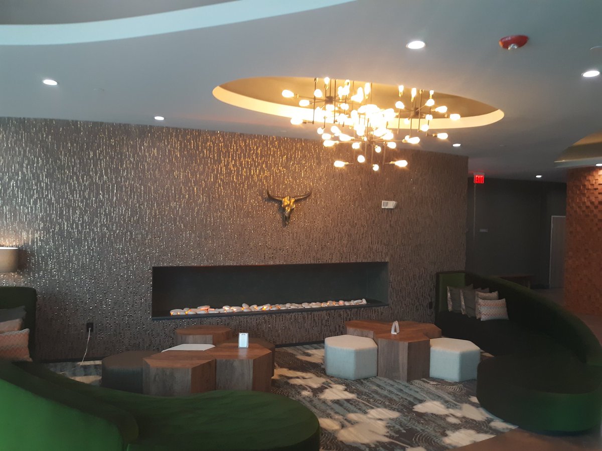 FriscoHotel's tweet photo. It's cold outside so stop in and get warm by the fireplace with a speciality cocktail.  Happy hour starts at 4pm. https://t.co/iz10vC75kt