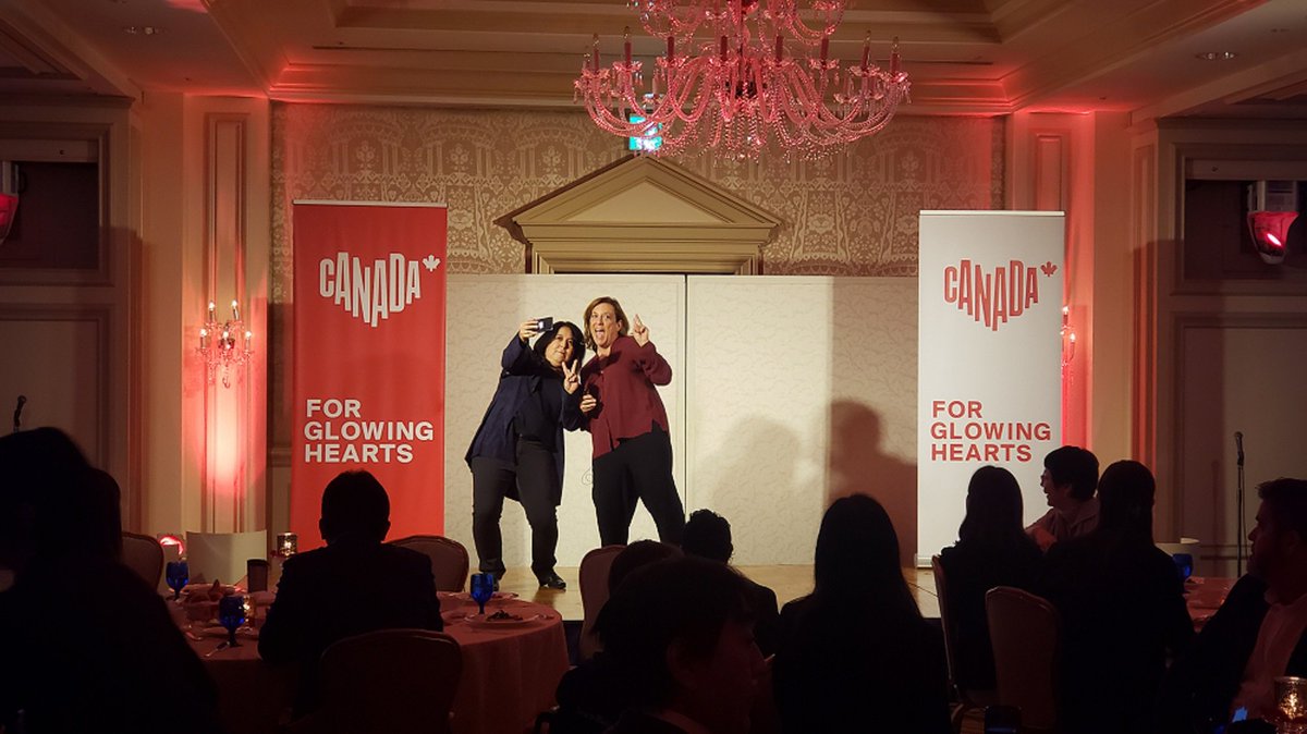 DestinationCAN's tweet photo. This week, we brought together 60 Canadian partners and 62 Japanese travel trade for Focus Canada Japan in Tokyo. Throughout hundreds of meetings, the passion and excitement was high, with our partners sharing experiences found in Canada. https://t.co/Njbh2LjHYa