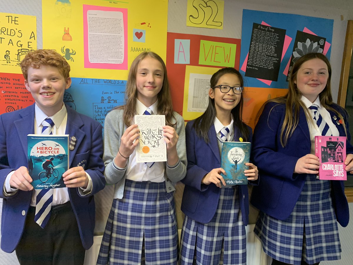 We are proud of our pupils who represented @Kelvinside1878 at the West of Scotland heats of the Kids’ Lit Quiz @HSofG today. Special mention goes to the S1 Team who each won a book of their choosing for being top in the Giants round. 📚 👏 #literacy