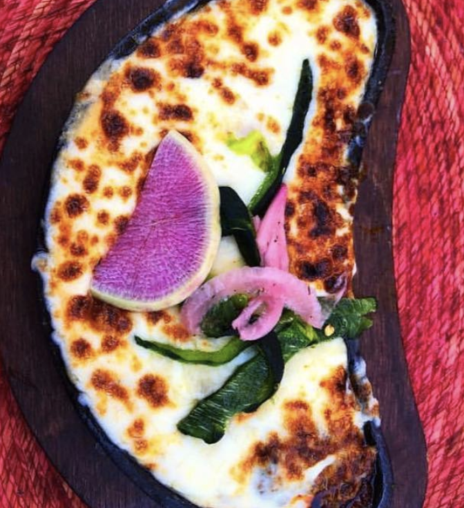 passport_sd's tweet image. Dig in to some #Queso #fundido con #chorizo y rajas at Casa de Reyes - Pork chorizo and #poblano peppers sautéed and served in a hot skillet, topped with a #jalapeño pepper jack sauce, served with flour #tortillas!
Passport to San Diego: (buff.ly/2bdJJ9y)