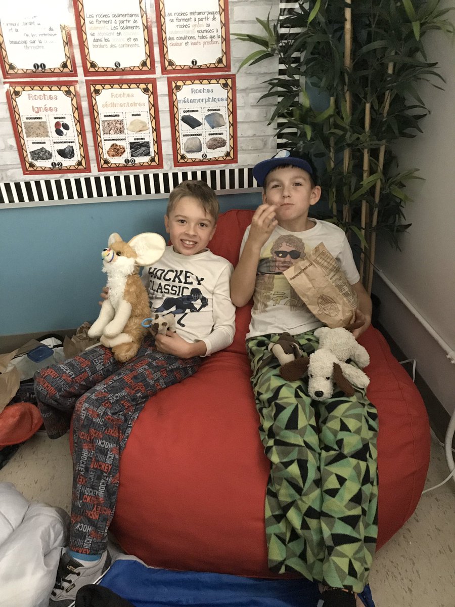 Cultiver le bonheur chez mes petits canetons grâce à une récompense de classe de 1000 points dojo! #élèvesheureux #enseignanteheureuse #mamancane #aimerlécole #4eMmeRaphaëlle <a href="/HuskysACND/">Huskys de ACND</a>