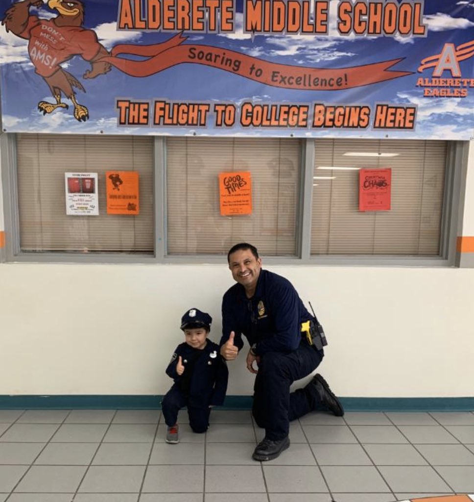 Today Chief Carlos Carrillo met with a future police officer. Grayson is 3 years old and his mom said he’s been wearing his uniform for three weeks. You’re on the right track, Grayson! 👍🏽 We can’t wait for you to join the ranks. 👮🏻‍♂️🚔🚨🖤💙🖤 #ThinBlueLine #ProtectingOurFuture