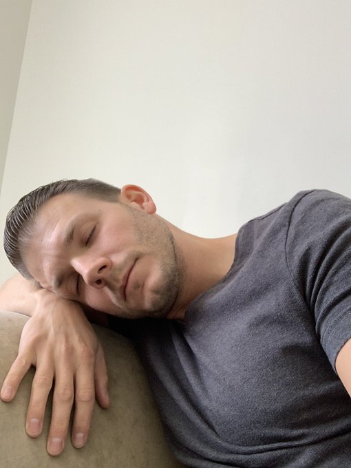 Nappin on set. Who wants to wake me up by joining my onlyfans and making some requests. Messages are<a href="/tag/karen"class="tags"><span>#karen</span></a>