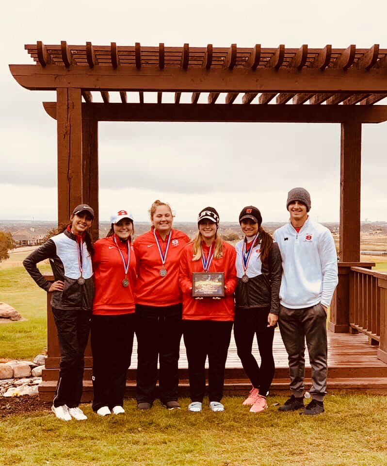 BeltonLTG's tweet photo. Lady Tiger Varsity golf finishes 2nd In less than favorable weather today! Way to go girls! https://t.co/pA1voi2RUe