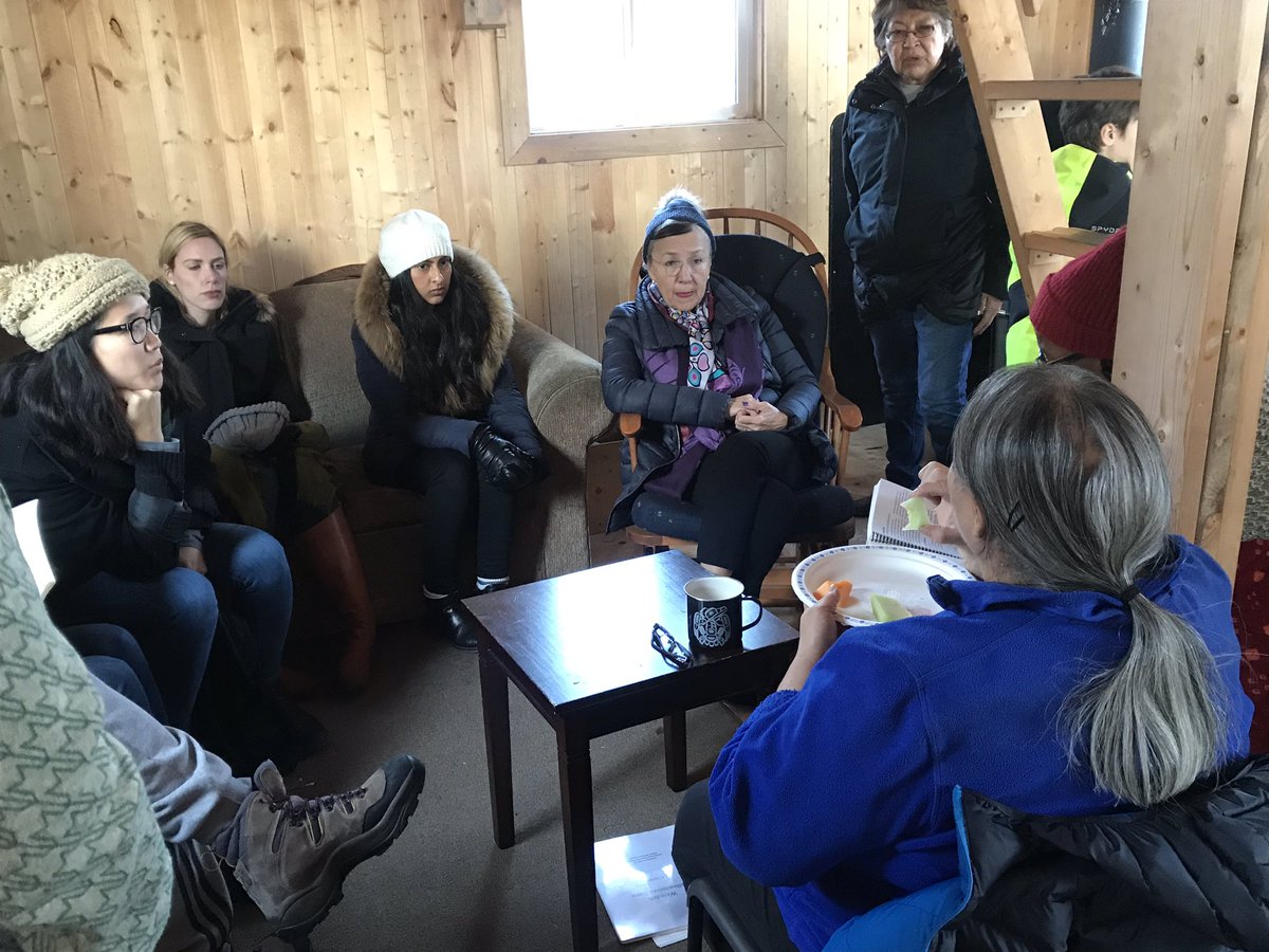 allainaurelie's tweet photo. Dechinta’s team welcomed our @F_Trudeau_F 2019 community to learn about #indigenous language, natural medicines or other traditional &amp; cultural teachings from Elders and land-based instructors. Powerful and truly #transformative experience for all of us. #PETFInstitutes https://t.co/oZkm3FBgrQ