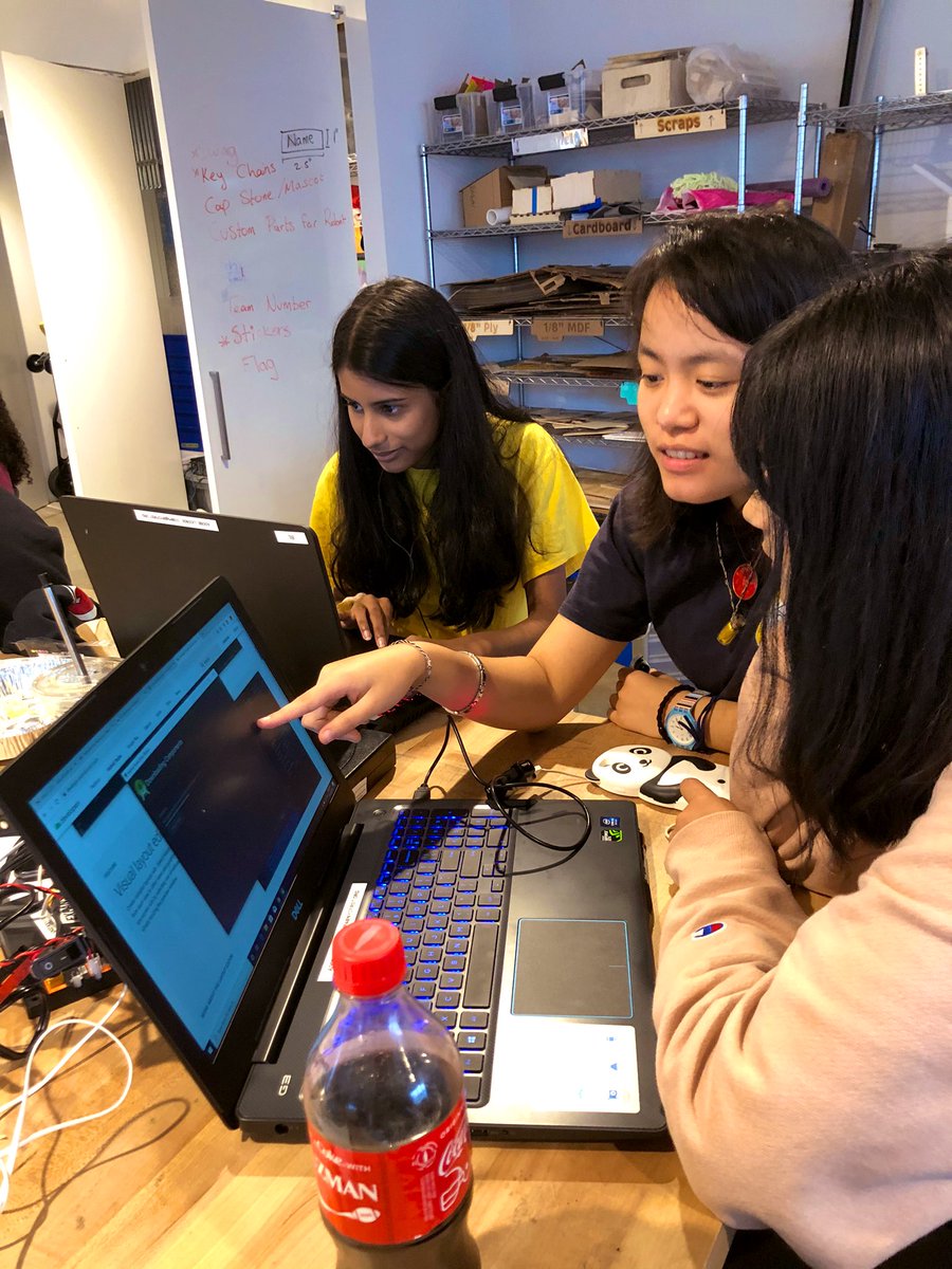 tywlsrobotics's tweet image. Mechatronics preparing for competition! T-minus three weeks until the first rounds of competition. #Robotics #GirlsWithNoLimits