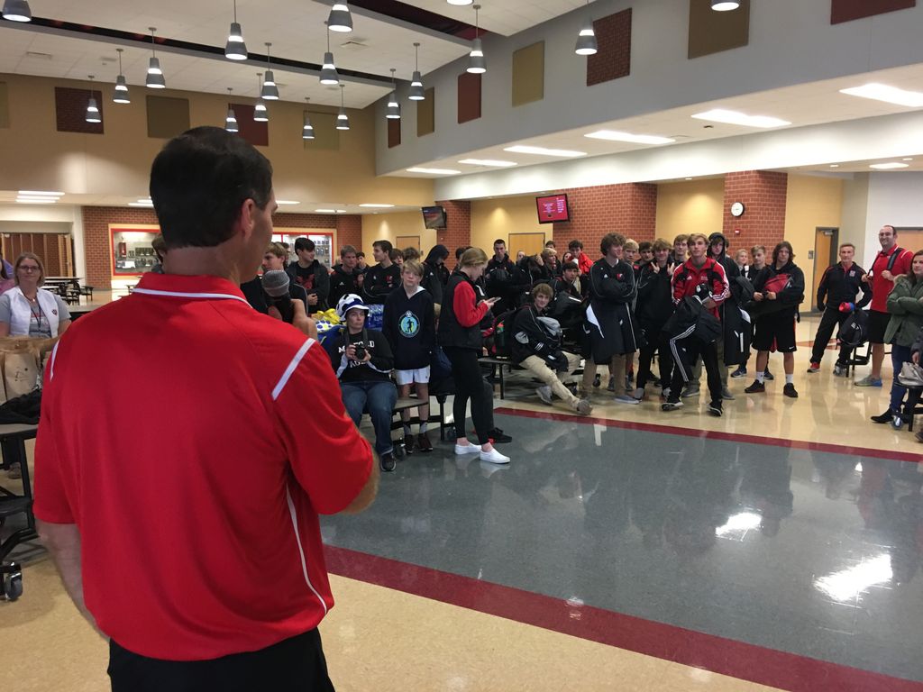 Milford_Eagles's tweet photo. Boys ⚽️ team heading out to Wapakoneta for Regionals tonight! A BIG THANK you to our parents, fans, cheerleaders, dance team, students, &amp; Miami Township police for an amazing send off! We ♥️our community support! Let’s go get this W!!
#GetTheDub #MilfordMagic #WapakonetaBound https://t.co/bgT5M3XbtN