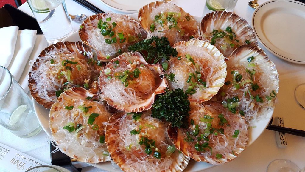 Happy Halloween!We only have treats at JP’s, no tricks, sorry.We have #delicious #food &amp; #livemusic by SaxInTheCity in our #winebar Join us for a great evening ahead! #clevedon #nailsea #portishead #bristol #westonsupermare #discoverclevedon #independentclevedon #facesofclevedon