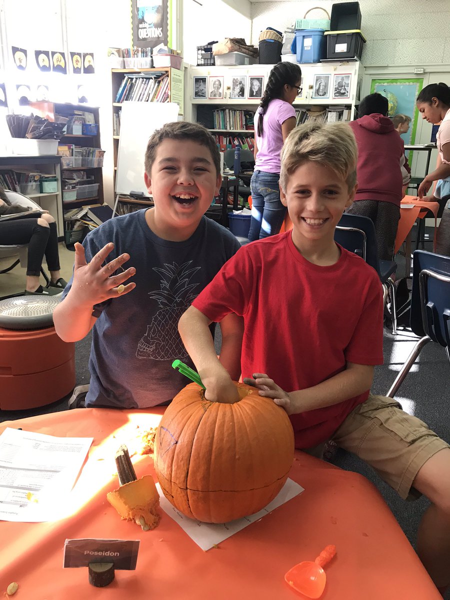 zinnelhermosa15's tweet photo. Pumpkin Math and Science! Happy Wednesday from Hermosa Room 15! #fsdlearns #hermosaleads2019 #hawktastic #learnmoveachieve #fsdlearns https://t.co/0yyMNa5eUI