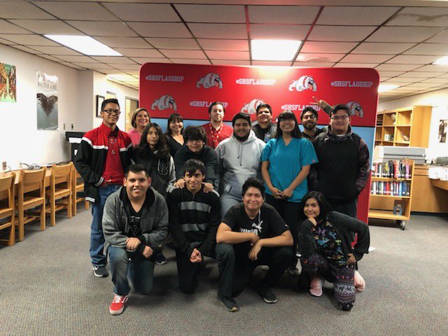 Bonecrushers grind their first opponents to dust! Socorro HS Esports wins their first official match! #ganas #oneteamonegoal #esports @SHSflagship <a href="/SocorroISD/">Socorro ISD</a> <a href="/YAranda_LMS/">Yvette Aranda</a> <a href="/MSaenz_LMS/">Michelle Saenz</a> <a href="/Sparks_Interest/">Marcy Sparks</a> <a href="/APena_CI/">Adam Pena</a> <a href="/KKesler_SHS/">Kevin Kesler</a>