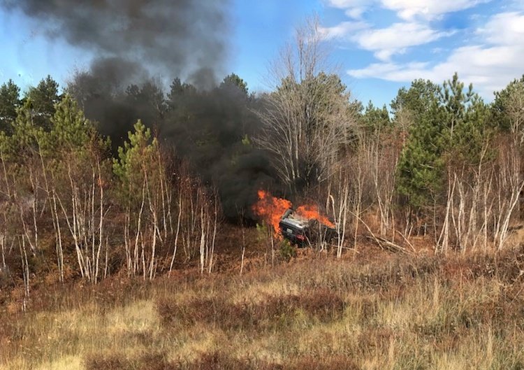 #NipissingWestOPP on-scene single vehicle rollover collision - northbound on-ramp to Estaire Rd from #Hwy69. Driver pulled out of burning vehicle by 3 officers. Suffered non-life threatening injuries. Ramp closed. Officers treated for smoke inhalation. ^mc