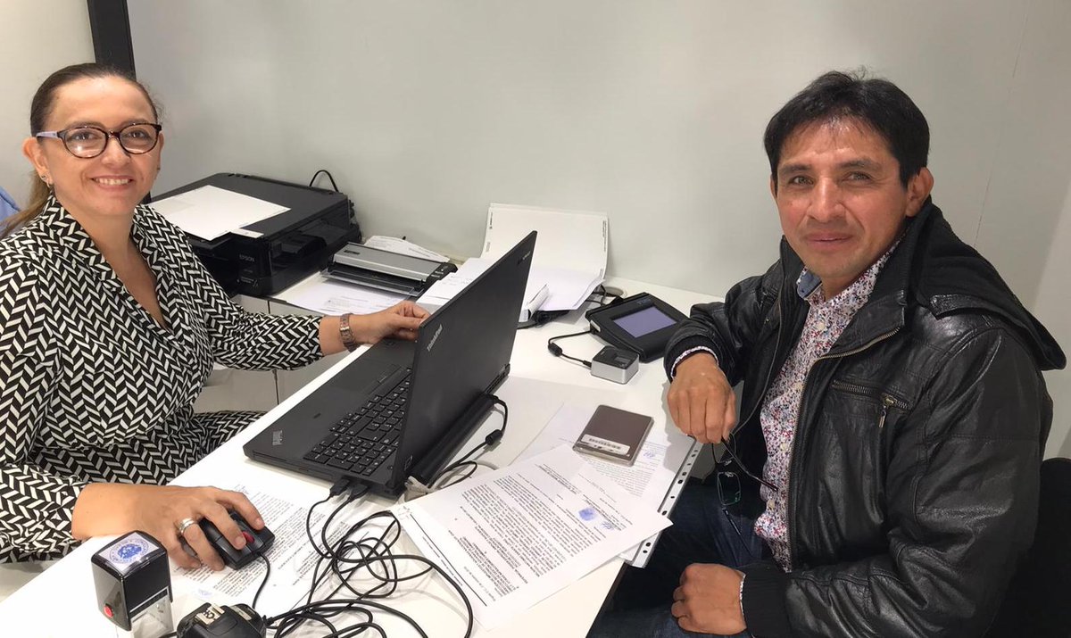 CancilleriaCol's tweet photo. El Consulado de Colombia en Bilbao atendió a un centenar de connacionales durante la jornada de Consulado Móvil en Logroño, llevada a cabo el 26 y 27 de octubre de 2019. https://t.co/D4pdEelXaq
