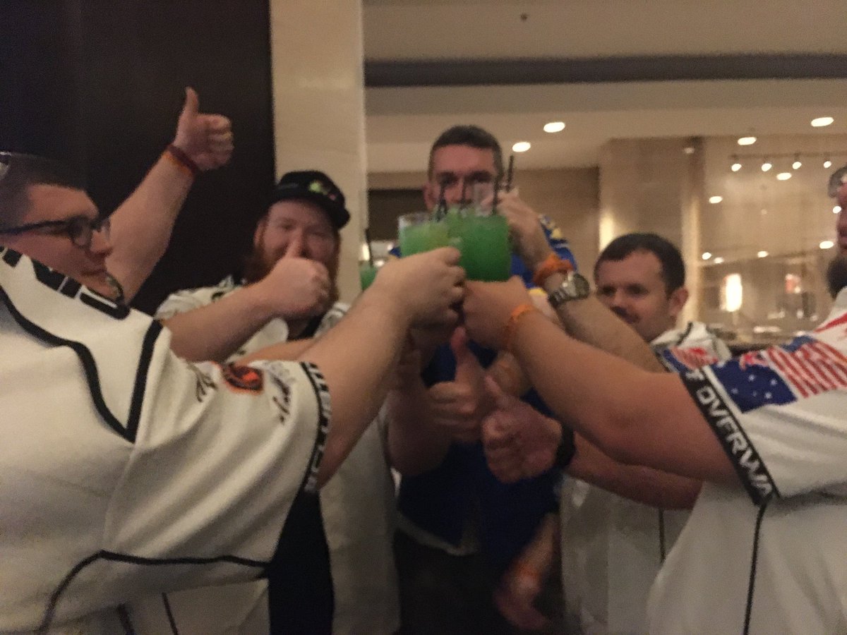 ClubTitos's tweet photo. Good times in the Hilton ..... #traditions #ClubTitos #ClubTitos2019 #Blizzcon #Blizzcon2019 #NeverConAlone #GamingBringsUsTogether #ClubTitosStrong #TootToot https://t.co/PKLBM6Vy4A