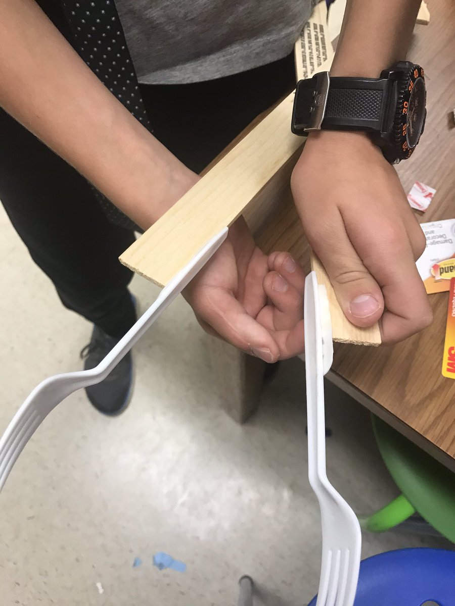 HE Makers tweet media