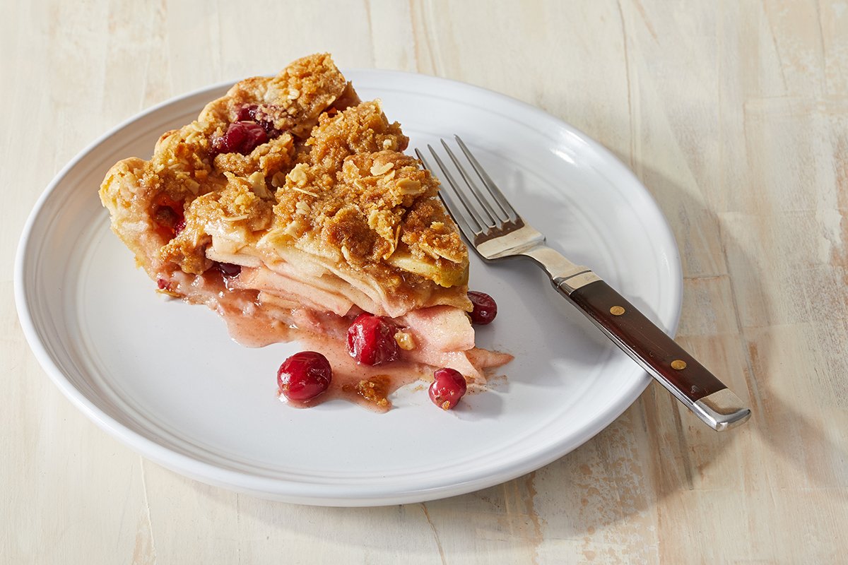 There's still time to sign up for our Baking Basics newsletter with <a href="/joythebaker/">joythebaker</a> and master this Apple Cranberry Crumb Pie before the holidays. Right this way: wapo.st/2PxCE68