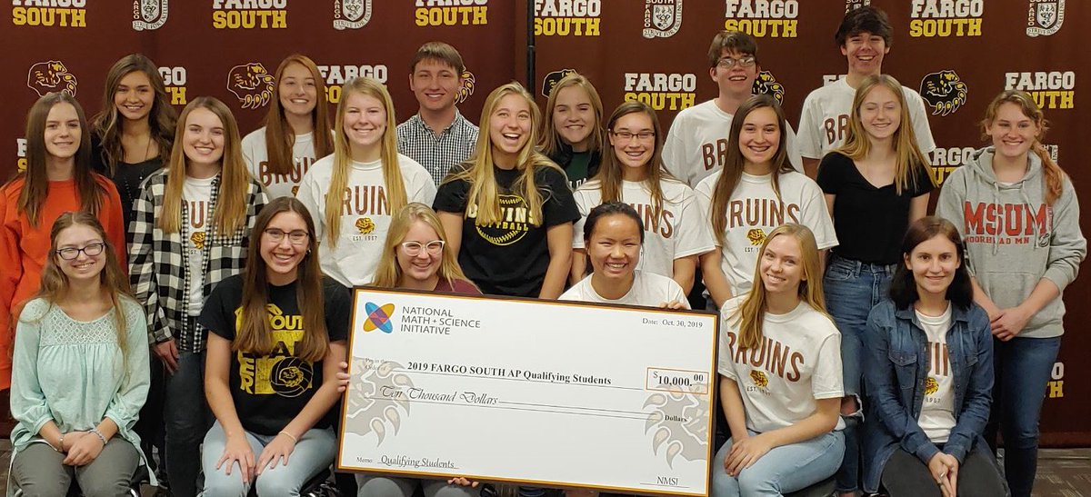 Spiritacular 2019 was a huge success.   Bruin pride and tradition was alive and well from morning activities to an all school assembly.  A great day to be a Bruin!