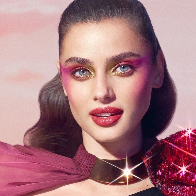 chicandblue's tweet photo. Taylor Hill, nouveau visage d'Halloween pour Lancôme
Taylor Hill stars in Lancôme #Halloween Happiness is My Superpower shoot. #makeup https://t.co/I19RN2RjIV