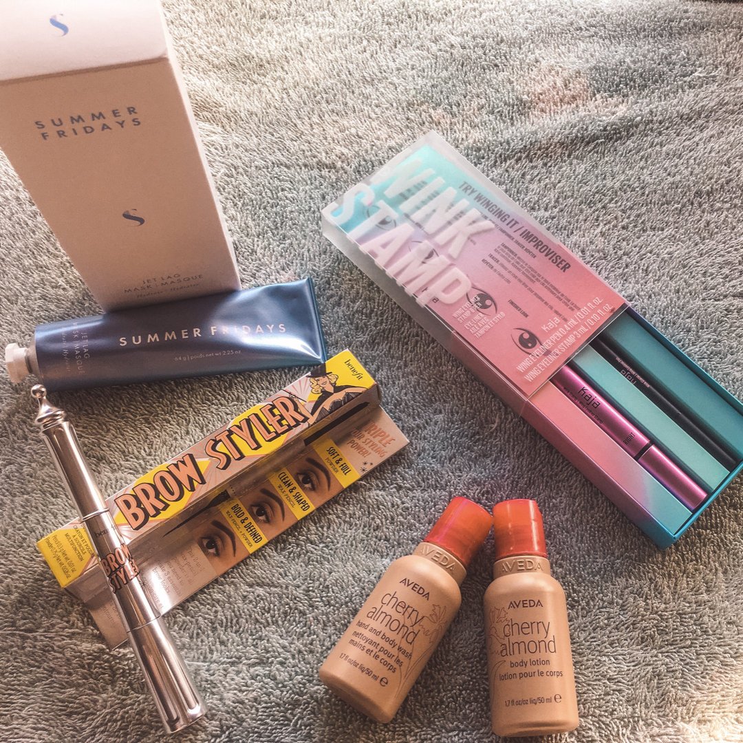 HaveYouMetDivya's tweet photo. Treat yourself voxbox goodies from influenster  #InfluensterTrickorTreat https://t.co/UTq84H1dKA