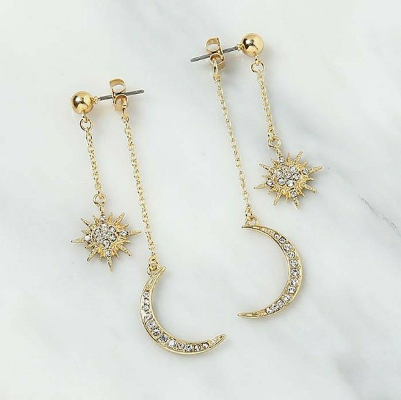 So good I had to share! Check out all the items I'm loving on @Poshmarkapp from @bingxuanxie #poshmark<a href="/tag/fashion"class="tags"><span>#fashion</span></a><a href="/tag/shopmycloset"class="tags"><span>#shopmycloset</span></a><a href="/tag/style"class="tags"><span>#style</span></a><a href="/tag/poshmark"class="tags"><span>#poshmark</span></a>