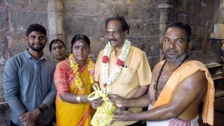 baboo22021's tweet photo. போர் விமானத்துக்கு ஆயுத பூஜை கேவலம் இல்லையா? #திண்டுக்கல் லியோனி

ஏண்டா நாயே கடவுள் இல்லைனு சொல்லிட்டு கடவுள் கிட்ட போய்ட்டு நிக்கிறீயே அது வெக்கமா இல்லையா? https://t.co/pY6PxNT6Zk