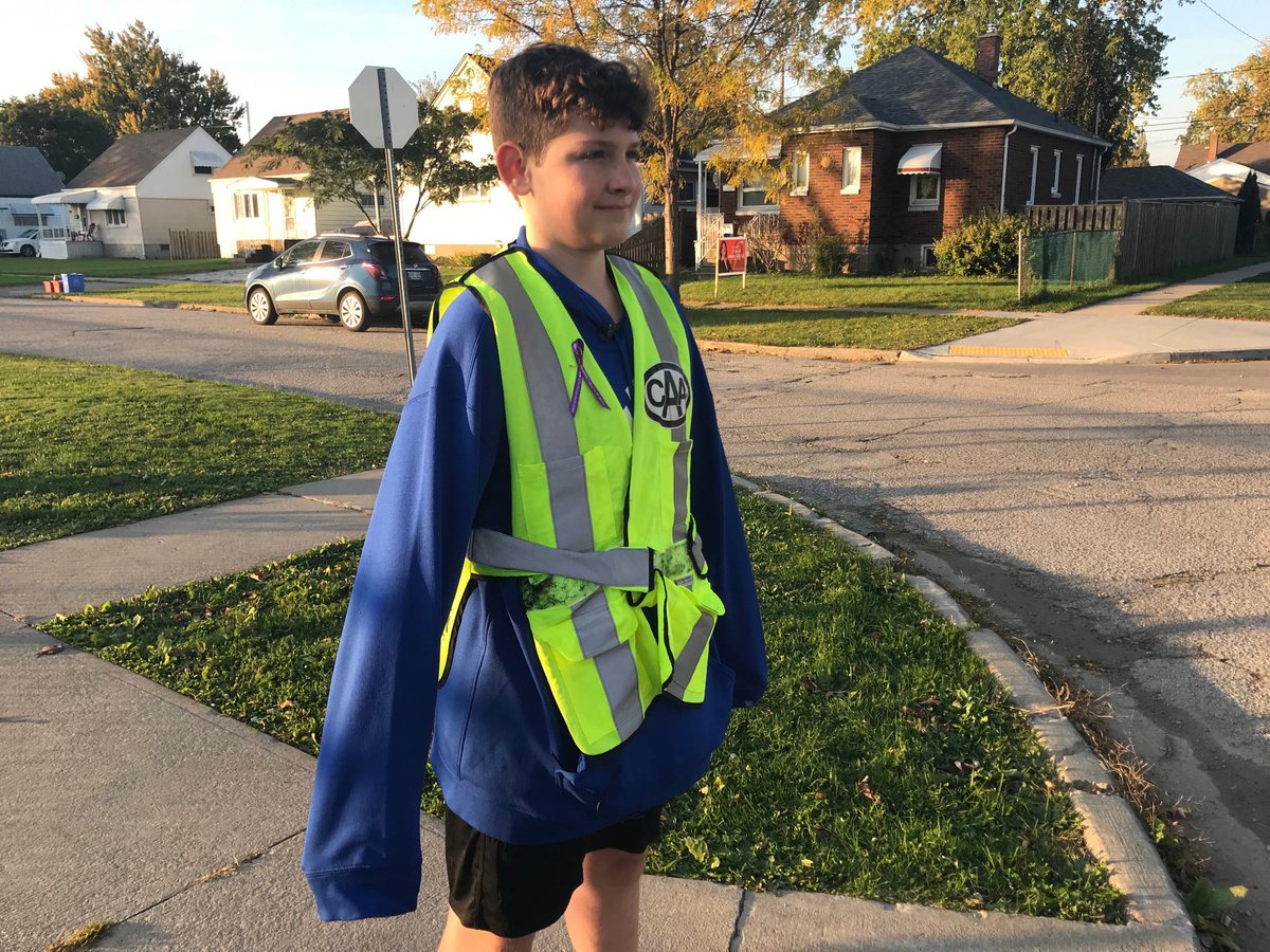 MMaluskeCTV's tweet photo. Meet Brady.. an average kid who gets up early every day “to help kids across safely” on their way to school @ David Maxwell @gecdsbpro
Tonight @CTVWindsor starts a new series called iPledge to make #YQG a better place to live! #itsthelittlethings #localtvmatters https://t.co/AdMh5Rtnzr