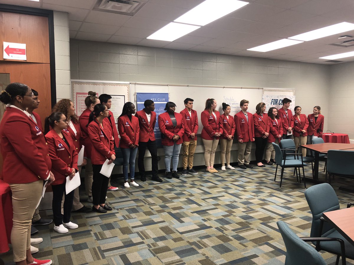 Lisa_Stemler's tweet photo. JHS Advisory Board Meeting today! #SharingFuture @AcademiesofGC @JHSRedDevils @GCCSchools @AmbassadorsJhs https://t.co/T6Y6pvcvAD