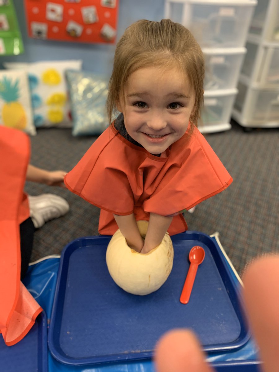 AcademyPreK's tweet photo. Celebrating H Week and Halloween in Little Acorns with some pumpkin exploration and carving! 🎃 #HappyHalloween @ash1818 https://t.co/TplUr7Bgyx