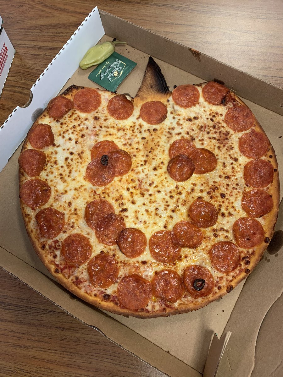 ATTDirectSalesNashville1 (@salesatt) on Twitter photo We love to celebrate birthdays and today we celebrated with a pumpkin pizza <a href="/SalesAtt/">ATTDirectSalesNashville1</a> <a href="/KSSchub/">Kathy Schubert</a> @DSPROUD <a href="/Jsnside22/">SnideRemarks</a> <a href="/KFraiz2/">Kristen Frasier</a> We love to celebrate birthdays and today we celebrated with a pumpkin pizza <a href="/SalesAtt/">ATTDirectSalesNashville1</a> <a href="/KSSchub/">Kathy Schubert</a> @DSPROUD <a href="/Jsnside22/">SnideRemarks</a> <a href="/KFraiz2/">Kristen Frasier</a>