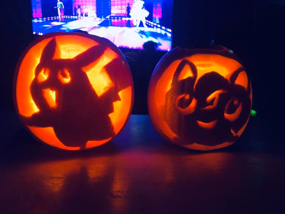 RyanP1991's tweet image. I got in to the Halloween sprit with my first time pumpkin carving!! Turned out quite well #pokemonfun #happyholloween