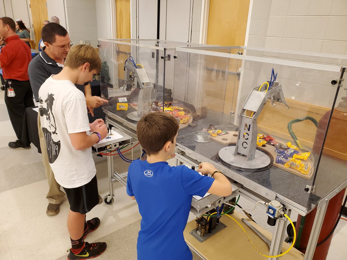 cyrus_kelvin's tweet photo. Both my schools representing at the 10th Annual @NRMPSBoardofEd
& @NashCC CTE Showcase: Building the Future Piece by Piece!
Awesome opportunities for kids!
#LoveSouthern #LiveALLin🔥
#MaroonLife🐶🐾 #BeCentral🐶
#CauseBeyondOneself
#FutureFocused https://t.co/3OEilD98K4