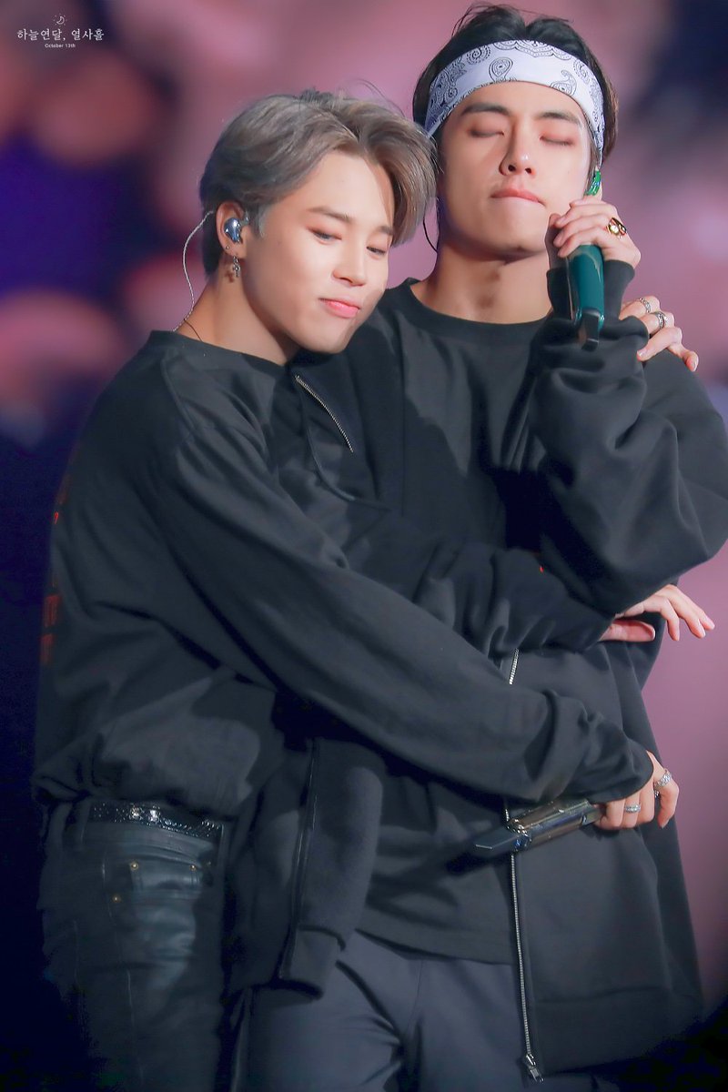 btsxpics's tweet photo. https://t.co/EWlhfagFET