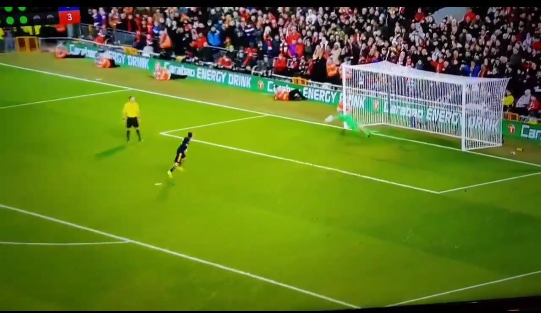 kieranoreilly17's tweet photo. Take a bow caoimhine kelleher 👏👏🔴⚫ https://t.co/PXoiHykiYX