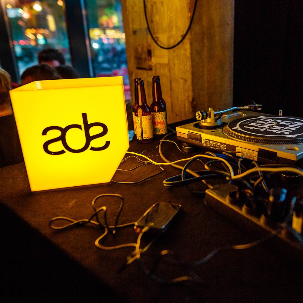 My latest set! Some really groovy beats. ADE style, Underground... Enjoy!
ow.ly/cZmD50wXMww