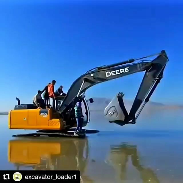 toledohydraulic's tweet photo. #Repost @excavator_loader1
・・・
❤❤
#excavator_loader1 
#deere #excavator #loader #truck https://t.co/vBi9DpzI3J https://t.co/h6Vnj5sgNo