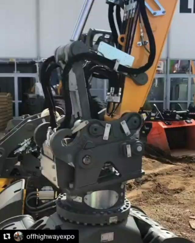 toledohydraulic's tweet photo. #Repost @offhighwayexpo
・・・
🚧 now you tell me how satisfying is that 🤓 happy Friday everyone 🚀#offhighwaydaily #liebherr #Excavator #excavation #earthmoving #earthmovers #earthmovingequipment #earthmovingdaily #construction #constructionequipment… https://t.co/1SVVwCZawz https://t.co/mgsan0PK16