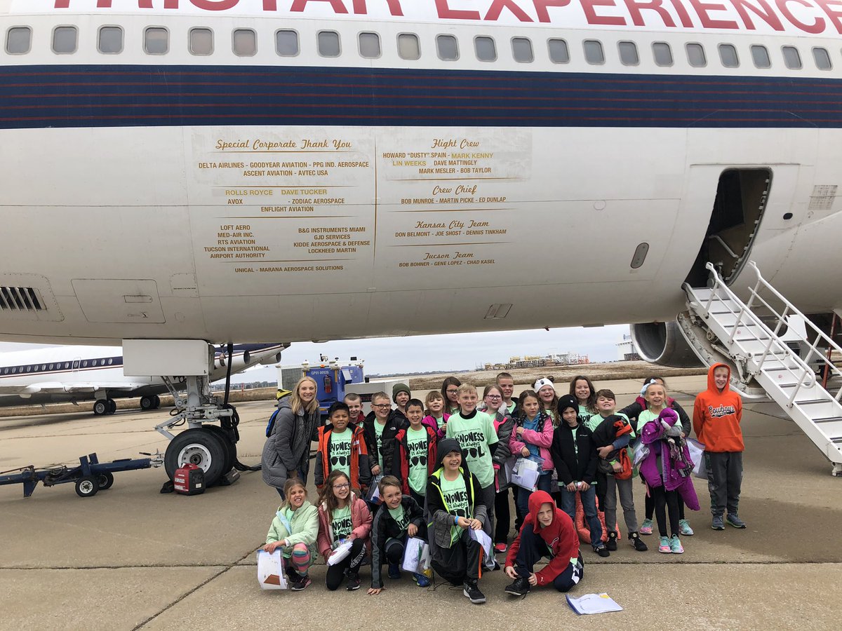 MrsVolkman21's tweet photo. Yesterday we went on our first field trip of the year. We had a BLAST! The @TriStarExp was so engaging and an overall neat experience. Ss couldn’t stop talking about it! #LPSLeads #PLTW #ScienceofFlight https://t.co/tsNWDqM9CG