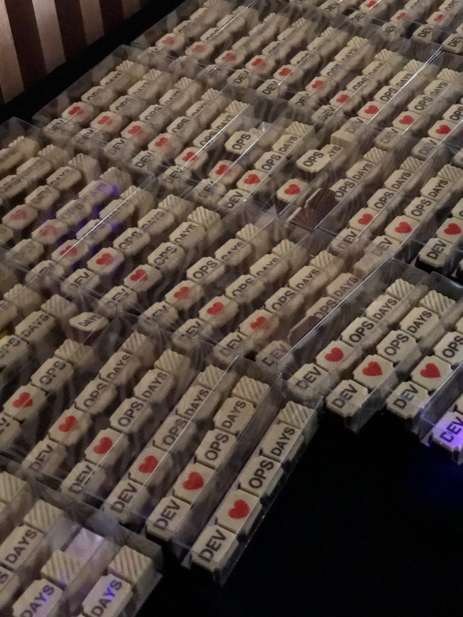devopsdaysbh's tweet photo. Quem aqui gosta de chocolate 🍫 belga 😍 https://t.co/Cdh8Bf5CHO