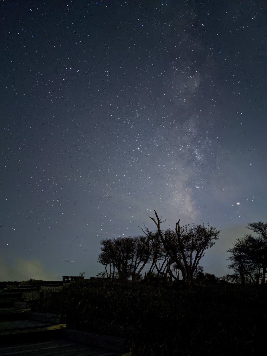 別所隆弘 Takahiro Bessho Pixel 4 Iphone 11 Pro Pixel 3 三機種の 夜 モード 比較を 今年最後の天の川でやってみました 同じタイミングでシャッターを切っています 1 Pixel 4 天体撮影モード 2 Iphone 11 Pro ナイトモード 3 Pixel 3 夜景モード