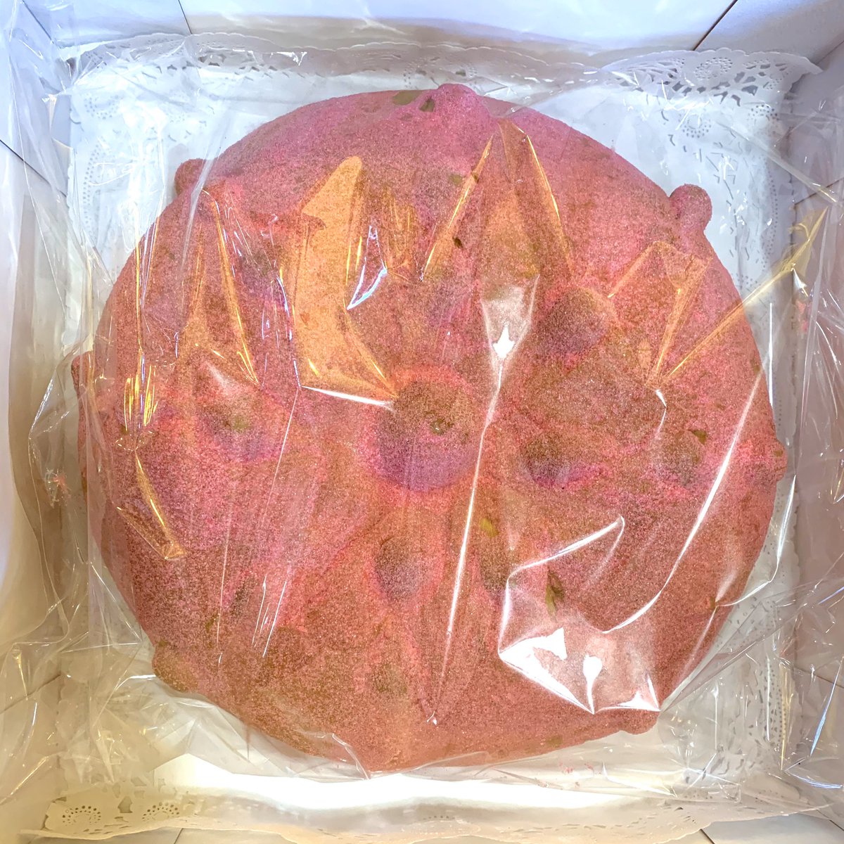 AlvaroCueva's tweet photo. Mil gracias a mis amigos de El Gourmet por este suculento regalo. Adoro el pan de muerto y éste, de la chef Paulina Abascal, debe estar delicioso. Gracias! @elgourmet @Paulina_Abascal @BeuloPRMexico #ElGourmet #paulinaabascal #pandemuerto #DiaDeMuertos https://t.co/FybUeJsPqZ