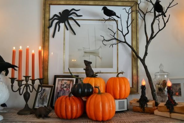 sunnyparlmu's tweet image. Don't neglect the safety of electricity when dressing up the room. It is necessary to prepare a #wireprotector for your #Halloween.