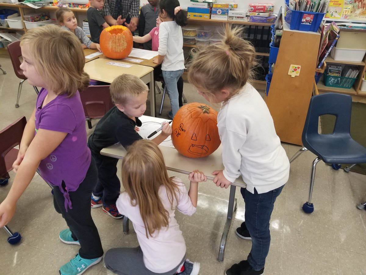 EiMbain's tweet photo. Gr. 1s and Gr. 1/2 demonstrated amazing cooperation and collaboration today!! Pumpkin carving rocks!!
#EIMjaguars
#gradeone
#WeAreOne https://t.co/22TU1ZUDXL