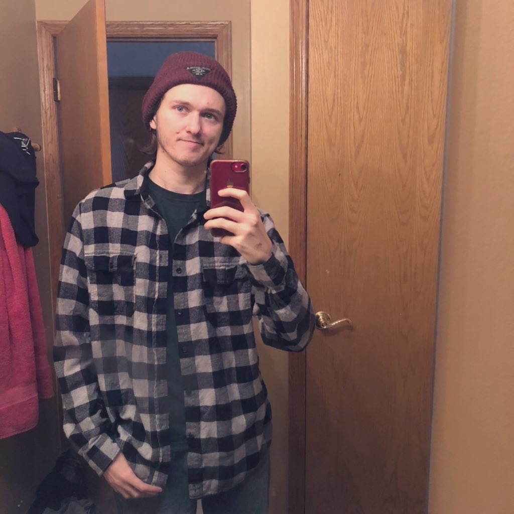 suburbangarden9's tweet photo. Ya boy started doing some core exercises again, weβre just getting started for #HotBoyFall and gonna have more tattoos by the end https://t.co/buaKsfRS33