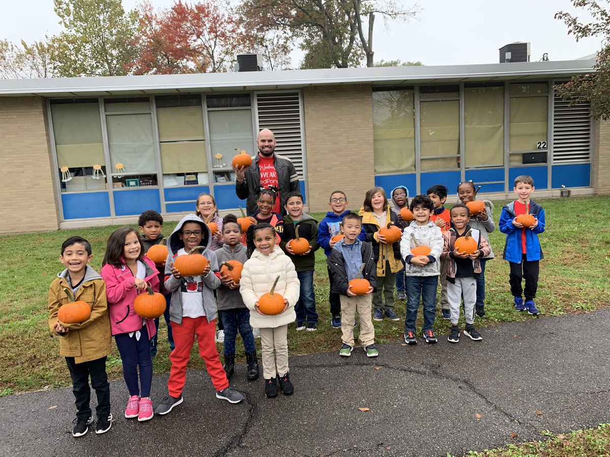 LP1stGrade's tweet photo. Unfortunately the rain stopped us from visiting the Livingston Park Nursery, but with the help of our amazing staff we turned LP into a pumpkin patch! #whylp #forevernorth https://t.co/s4z3KLagD7