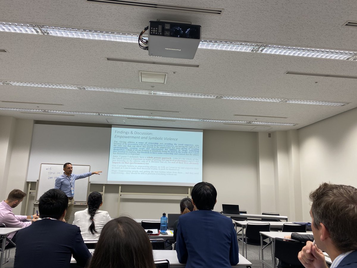 charlywill's tweet image. Great to listen to @CoachTabo as he shared insight from his PhD into the social construction of em(power)ment in para coaching #gcc2019