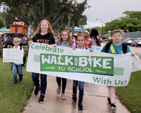 LisaSeaDavis's tweet image. Thank you @SBpvil, @DFB_City, @DBESPrincipal and everyone who made #walkbiketoschoolday possible. What an amazing way to promote safe and active transportation for our kiddos! #LoveDFB